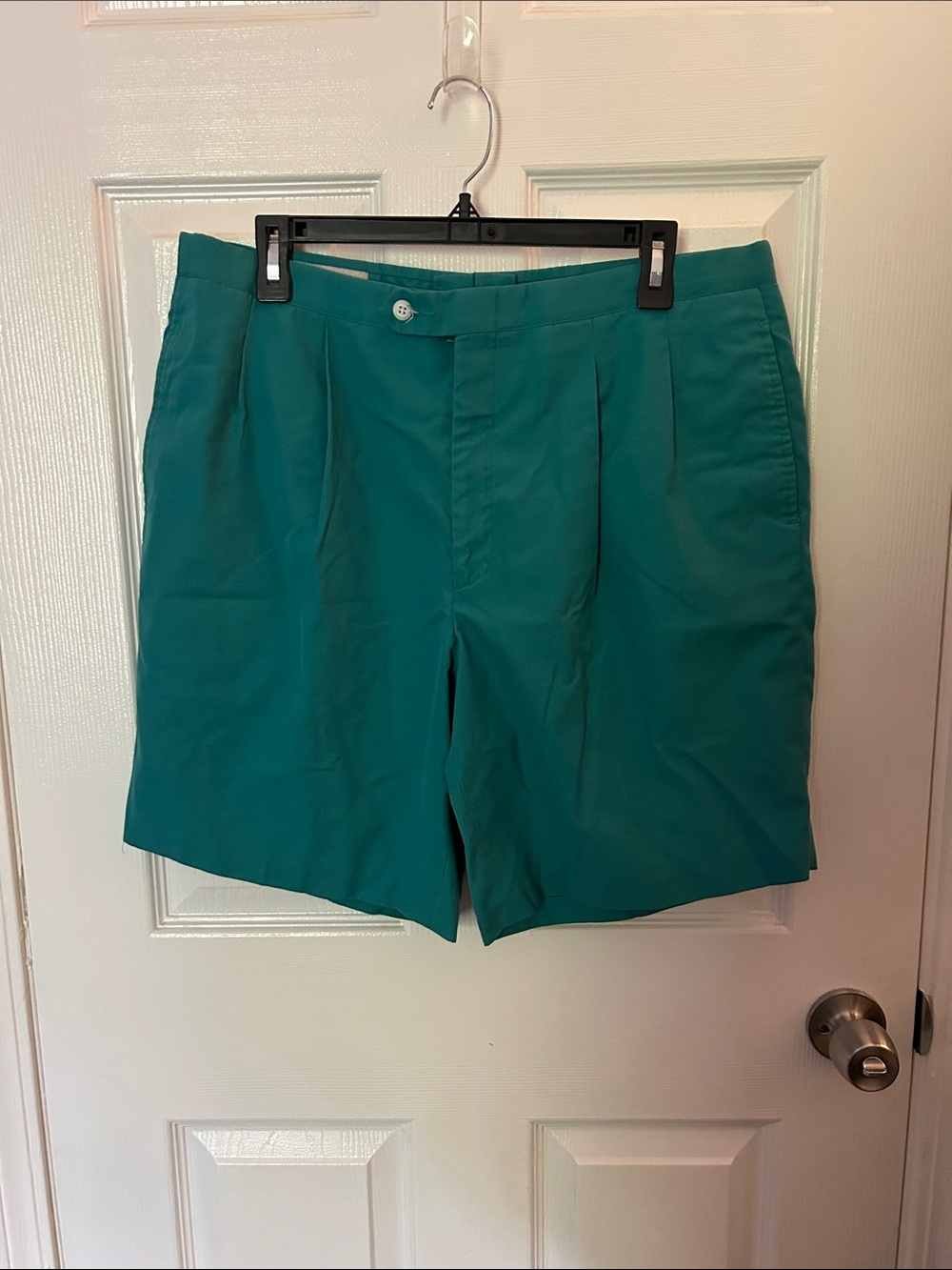 Classic Teal Flat-Front Men’s Shorts